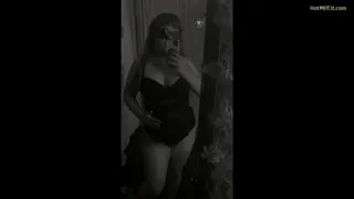 Sexy curvy Mexican