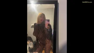 Young Milf with Big Tits Gives Blowjob POV